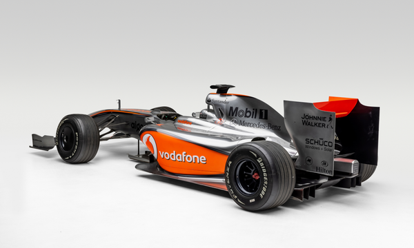2009 McLaren MP4-24 - Image 2