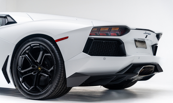 2011 Lamborghini Aventador LP 700-4 - Image 2
