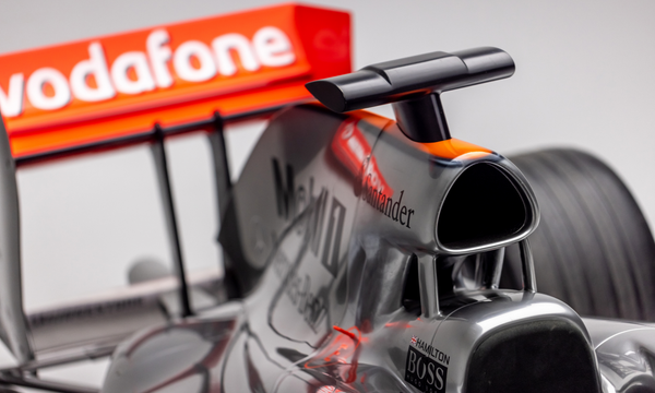 2009 McLaren MP4-24 - Image 8