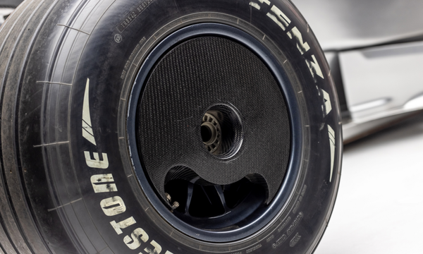 2009 McLaren MP4-24 - Image 16