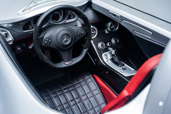 2009 Mercedes-Benz SLR McLaren Stirling Moss - Image 12